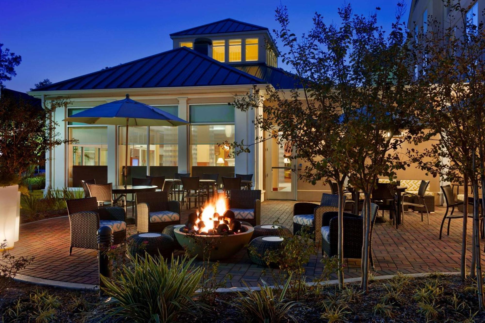 Hilton Garden Houston/the Woodlands 3*